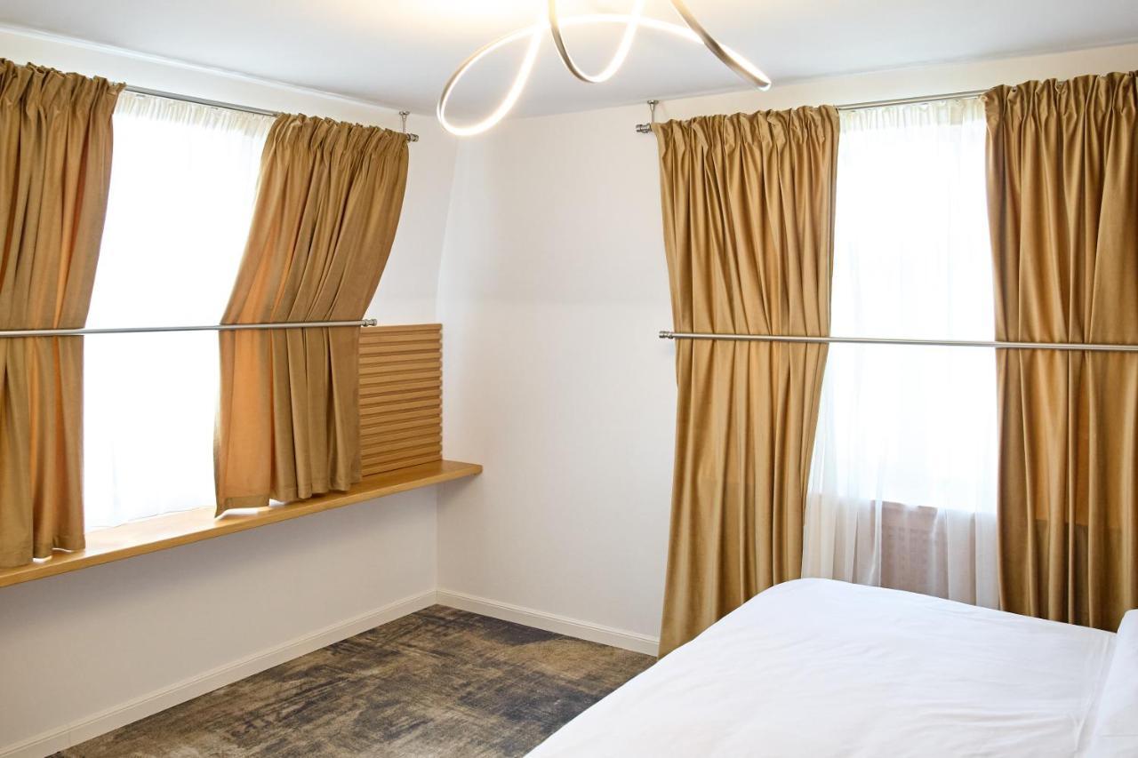 Hotel Eden Римник Екстер'єр фото
