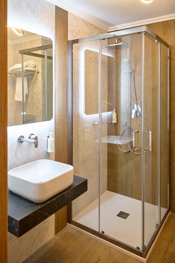 Hotel Eden Римник Екстер'єр фото